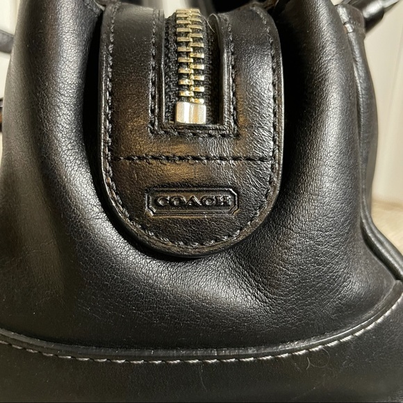 Vintage little black Coach purse🖤 - Picture 8 of 10